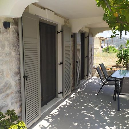 Fotini'S House II Apartment ลิกูริโอ ภายนอก รูปภาพ