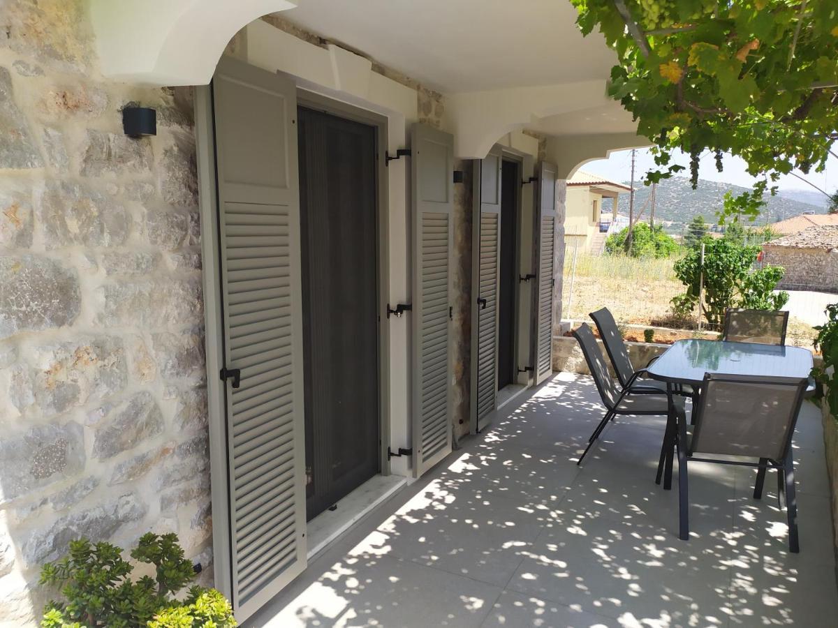 Fotini'S House II Apartment ลิกูริโอ ภายนอก รูปภาพ